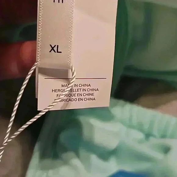 Cupshe Bikini - Picture 7 of 9